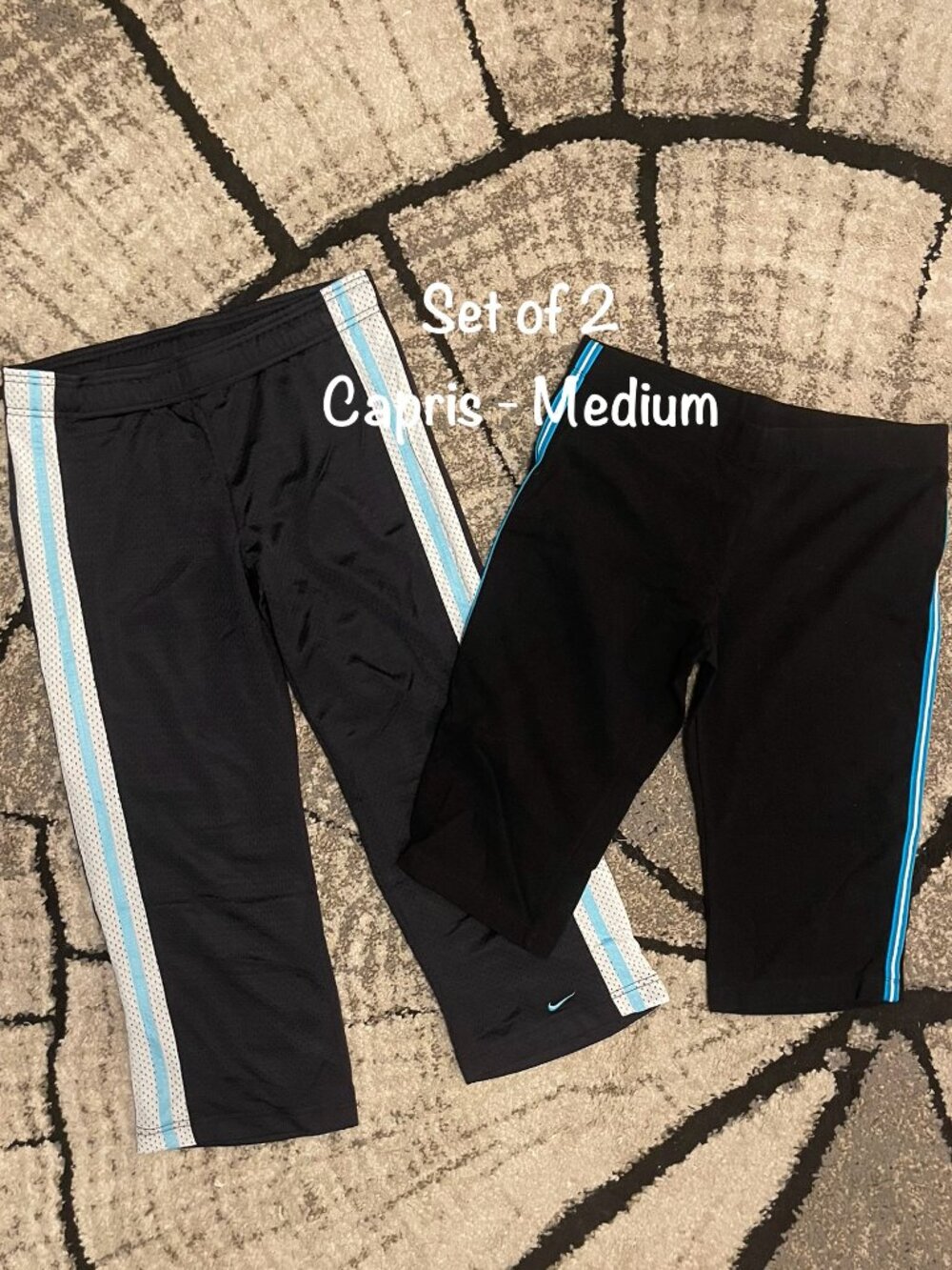 Set of 2 Women's Size Medium Athleisure Capris